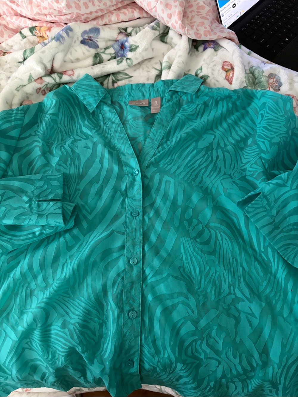 Chico's Teal Zebra-Jacquard Button-Up Blouse